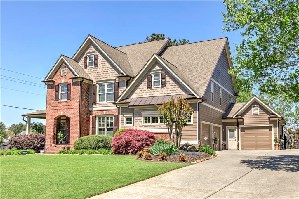 7 bedroom, 6 bathroom, 5,913 sq ft single family residence under contract at 15 Brisbane Drive, Acworth, GA 30101 — photo 3