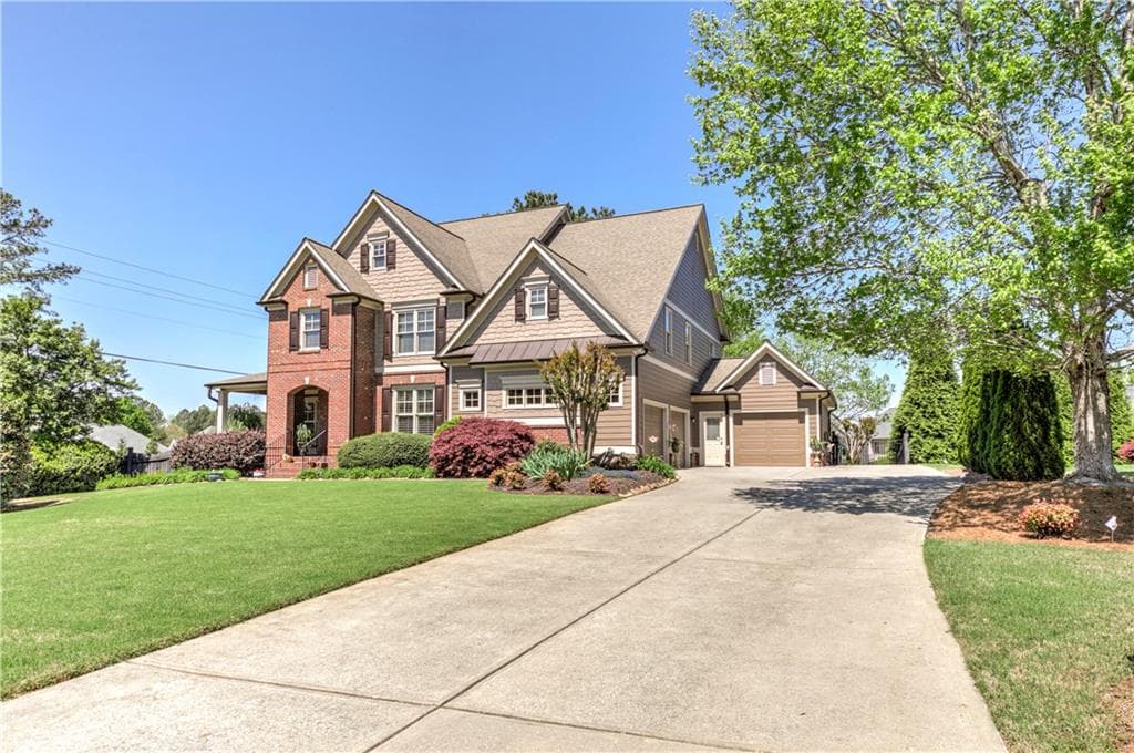 7 bedroom, 6 bathroom, 5,913 sq ft single family residence under contract at 15 Brisbane Drive, Acworth, GA 30101 — photo 6