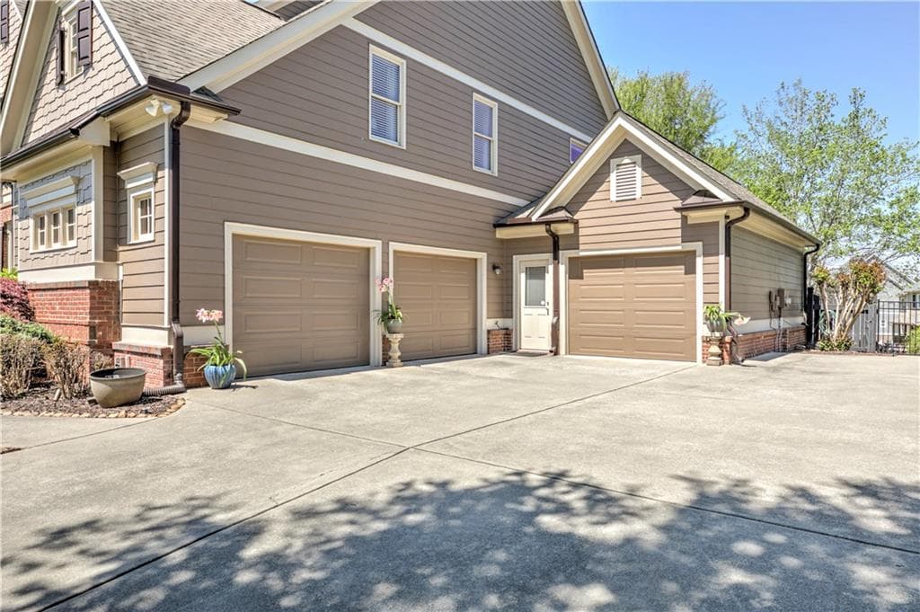 7 bedroom, 6 bathroom, 5,913 sq ft single family residence under contract at 15 Brisbane Drive, Acworth, GA 30101 — photo 7