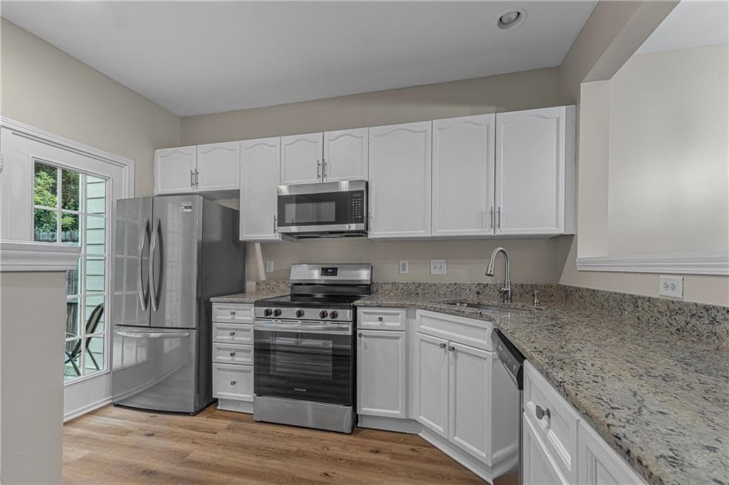 3 bedroom, 3 bathroom, 1,649 sq ft townhouse for rent at 406 McAfee Court 13, Kennesaw, GA 30144 for $2,350 a month — photo 8