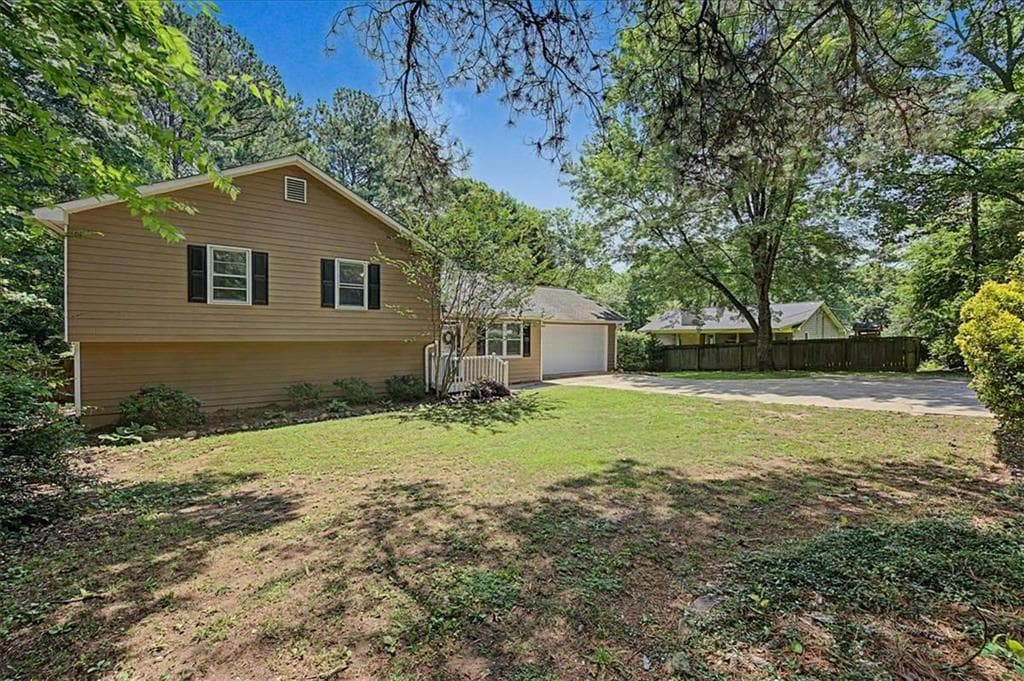 5 bedroom, 3 bathroom, 2,072 sq ft home for sale at 558 Peeples Valley Road, Cartersville, GA