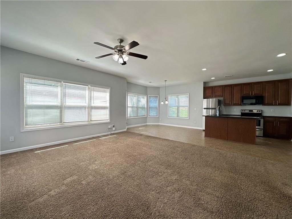 5 bedroom, 4 bathroom, 2,778 sq ft single family residence for rent at 1129 Ida Woods Court, Lawrenceville, GA 30045 for $2,500 a month — photo 5