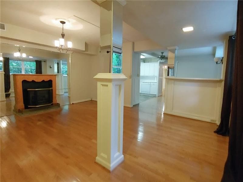 1 bedroom, 1 bathroom, 1,100 sq ft other for rent at 76 Laurel Forest Circle, Atlanta, GA 30342 for $2,000 a month — photo 2