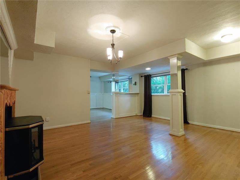 1 bedroom, 1 bathroom, 1,100 sq ft other for rent at 76 Laurel Forest Circle, Atlanta, GA 30342 for $2,000 a month — photo 3