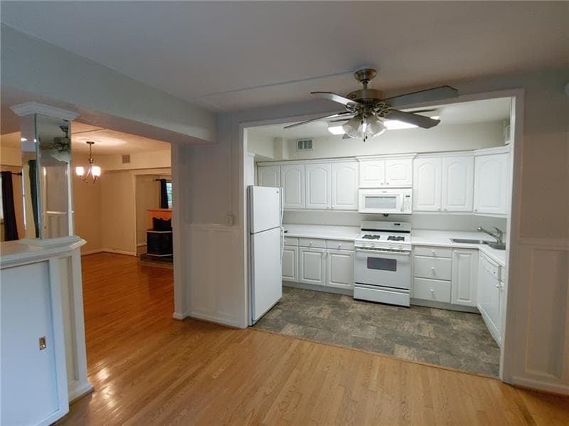 1 bedroom, 1 bathroom, 1,100 sq ft other for rent at 76 Laurel Forest Circle, Atlanta, GA 30342 for $2,000 a month — photo 9