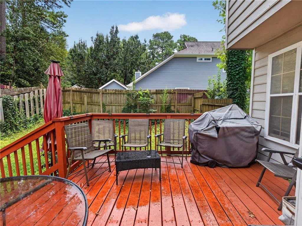4 bedroom, 3 bathroom, 1,808 sq ft single family residence under contract at 5750 Rex Mill Terrace, Rex, GA 30273 — photo 3