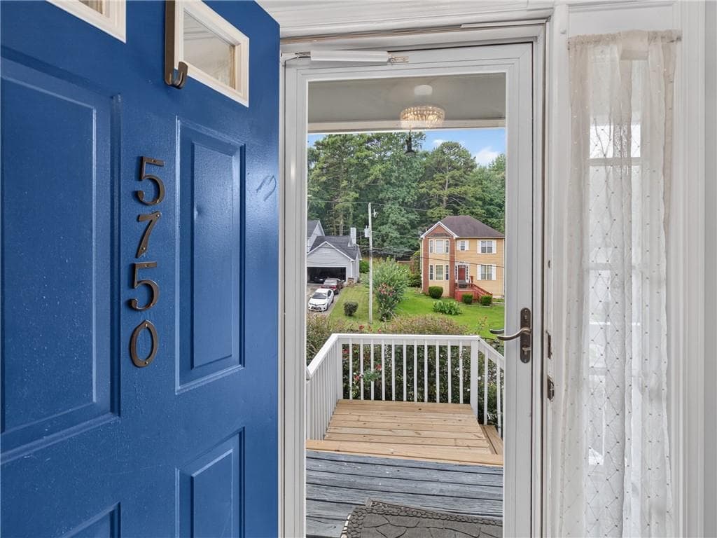 4 bedroom, 3 bathroom, 1,808 sq ft single family residence under contract at 5750 Rex Mill Terrace, Rex, GA 30273 — photo 4