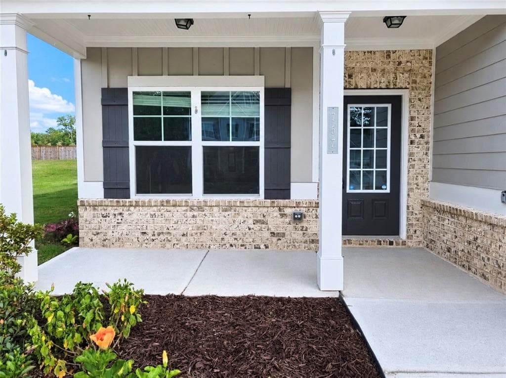 4 bedroom, 3 bathroom, 2,545 sq ft single family residence for rent at 757 Laurel Cove Drive, Hoschton, GA 30548 for $2,350 a month — photo 3
