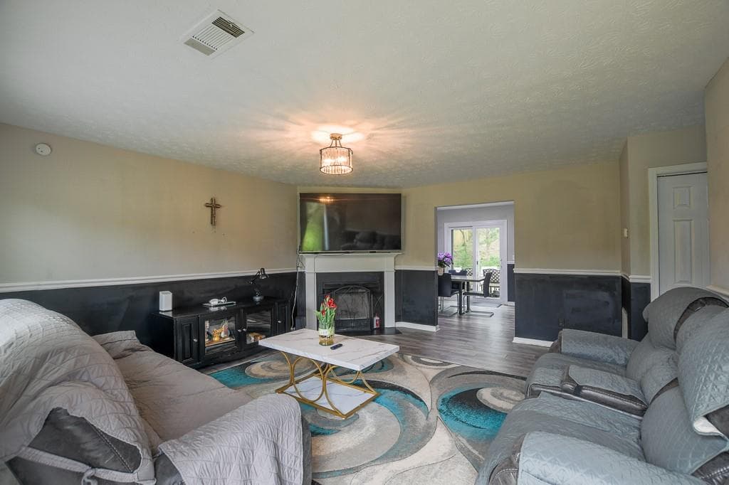 3 bedroom, 2 bathroom single family residence for rent at 356 Meadow Trace Drive, Auburn, GA 30011 for $1,900 a month — photo 8