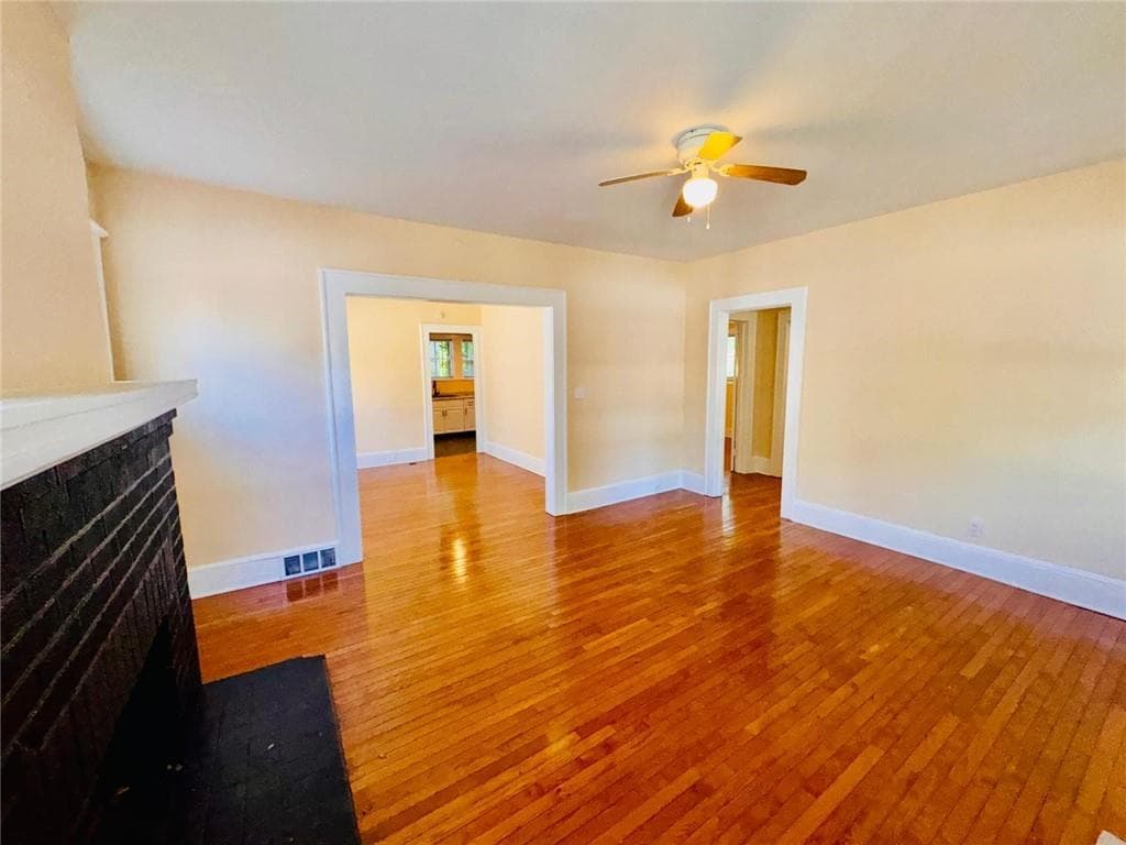 3 bedroom, 2 bathroom, 1,204 sq ft single family residence for sale at 880 Cascade Avenue, Atlanta, GA 30311 — photo 2