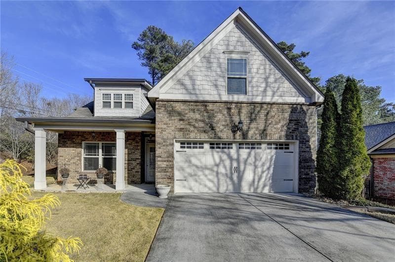 4 bedroom, 3 bathroom, 2,400 sq ft single family residence for sale at 4001 Sovereign Drive, Buford, GA 30519