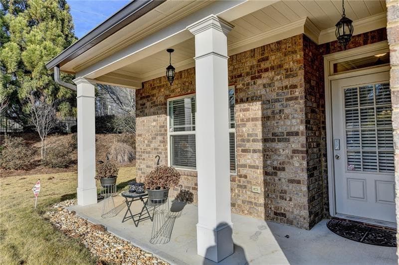 4 bedroom, 3 bathroom, 2,400 sq ft single family residence for sale at 4001 Sovereign Drive, Buford, GA 30519 — photo 5