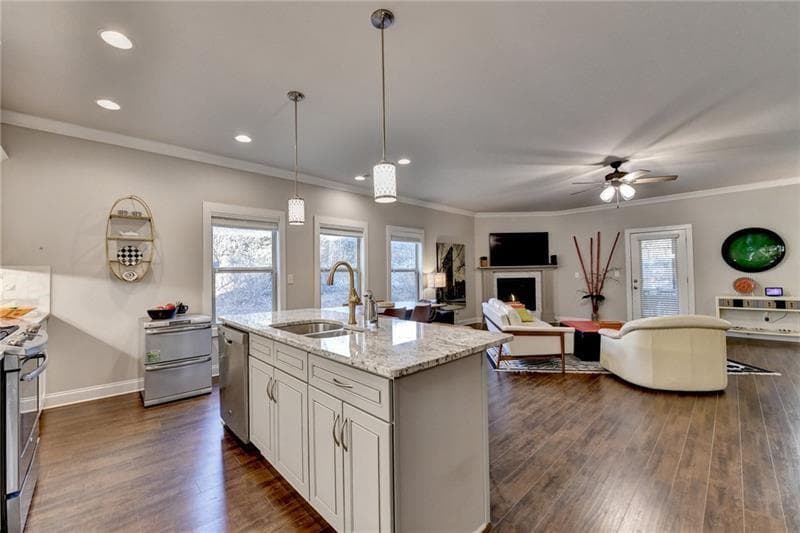 4 bedroom, 3 bathroom, 2,400 sq ft single family residence for sale at 4001 Sovereign Drive, Buford, GA 30519 — photo 8