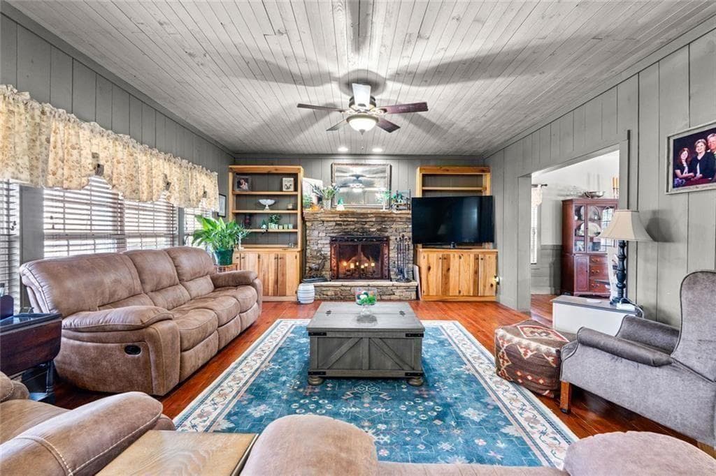 4 bedroom, 4 bathroom, 2,989 sq ft single family residence for sale at 777 Newton Road, Newnan, GA 30263 — photo 5