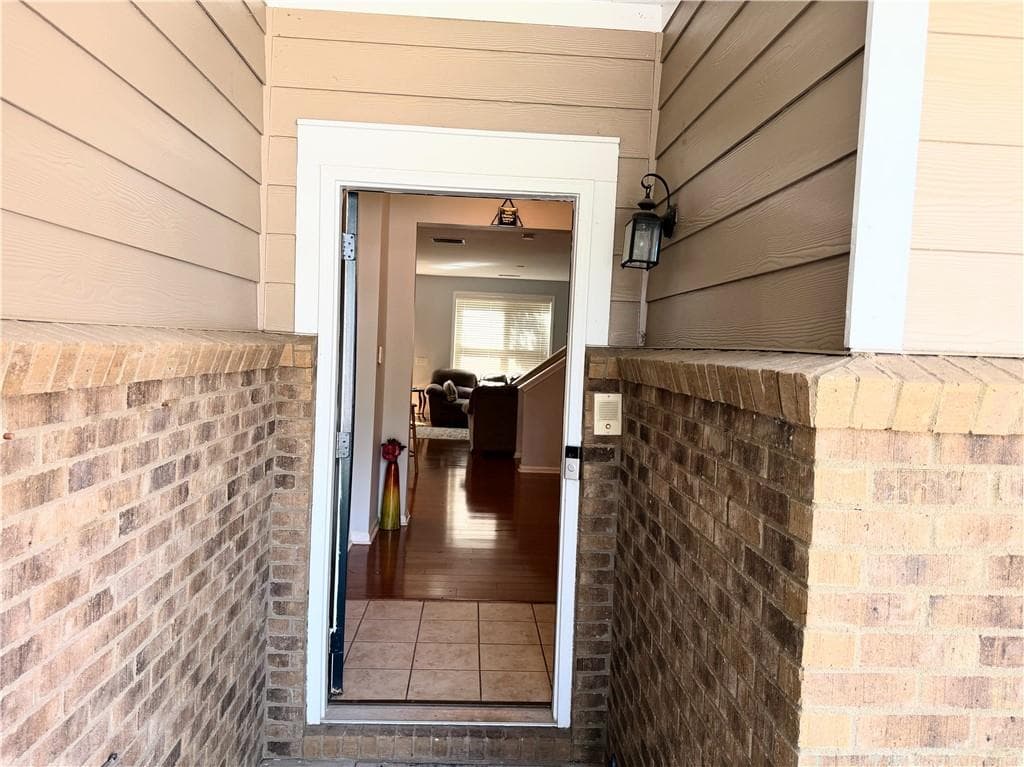 2 bedroom, 3 bathroom, 1,681 sq ft condominium for sale at 1075 Brittania Road, Stone Mountain, GA 30083 — photo 4