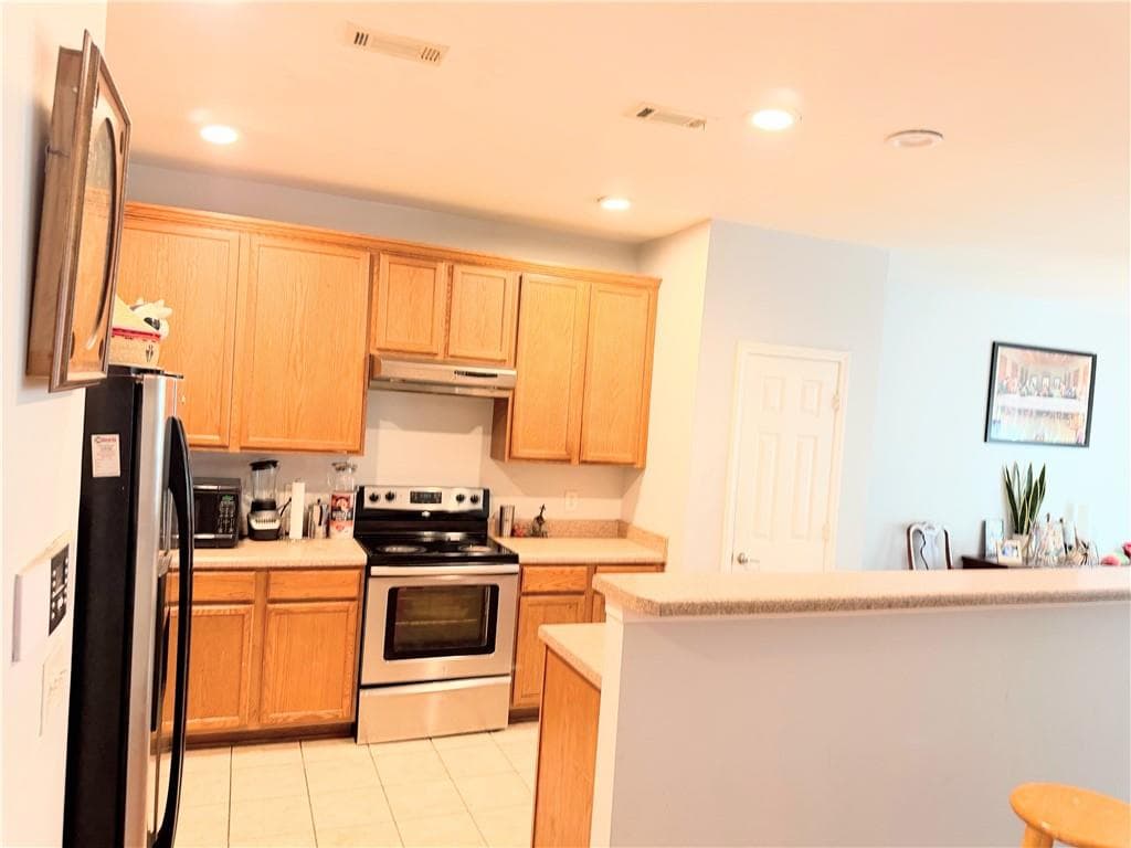 2 bedroom, 3 bathroom, 1,681 sq ft condominium for sale at 1075 Brittania Road, Stone Mountain, GA 30083 — photo 8