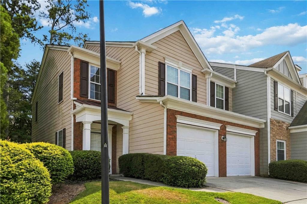 3 bedroom, 3 bathroom, 1,744 sq ft townhouse for rent at 105 Finchley Drive, Roswell, GA 30076 for $2,595 a month — photo 3