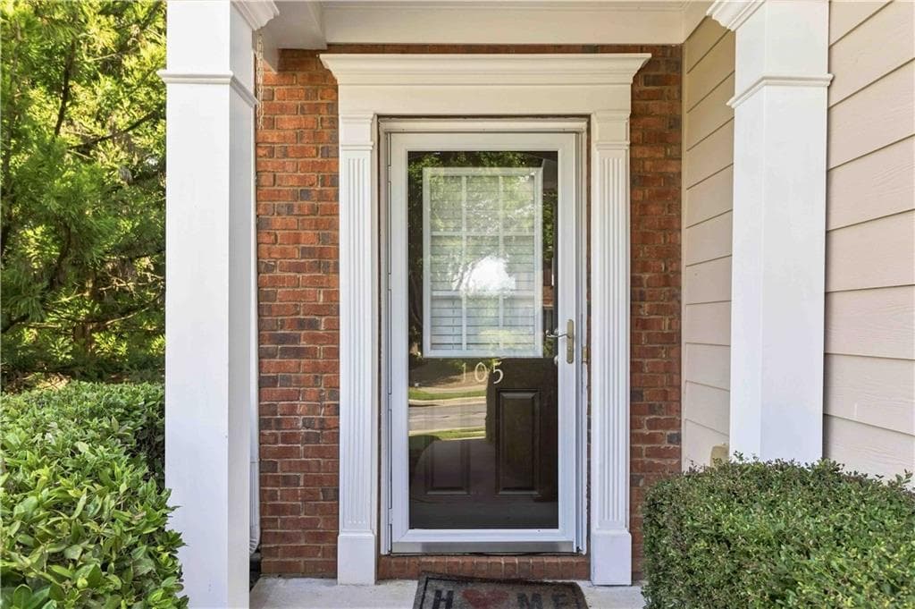 3 bedroom, 3 bathroom, 1,744 sq ft townhouse for rent at 105 Finchley Drive, Roswell, GA 30076 for $2,595 a month — photo 4