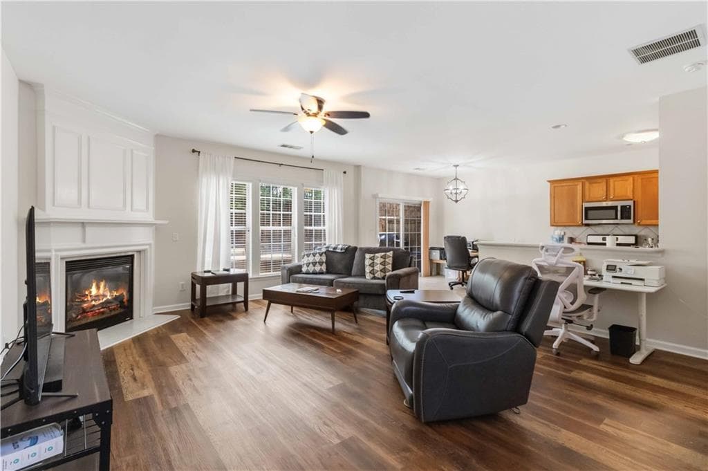 3 bedroom, 3 bathroom, 1,744 sq ft townhouse for rent at 105 Finchley Drive, Roswell, GA 30076 for $2,595 a month — photo 6