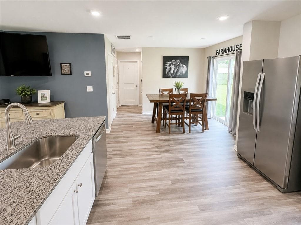 4 bedroom, 3 bathroom, 1,808 sq ft single family residence under contract at 93 Oxford Lane, Kingston, GA 30145 — photo 9