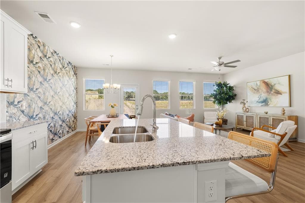 4 bedroom, 2 bathroom, 1,807 sq ft single family residence under contract at 606 Trabert Avenue Avenue, Conyers, GA 30094 — photo 7