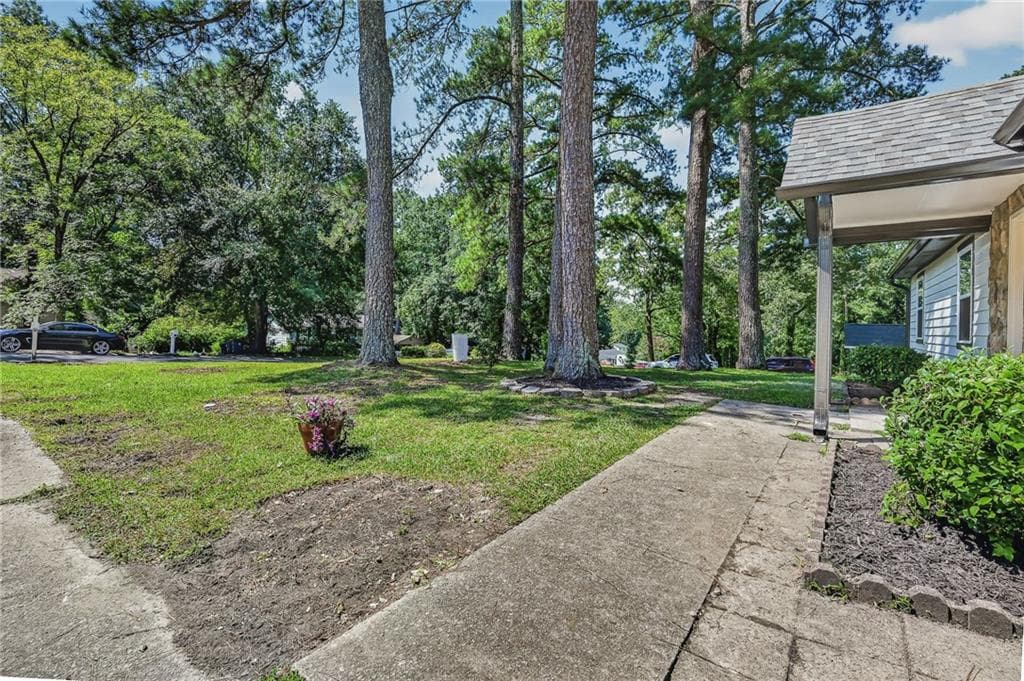 3 bedroom, 2 bathroom, 1,188 sq ft single family residence under contract at 773 Whitehall Drive, Lawrenceville, GA 30043 — photo 5