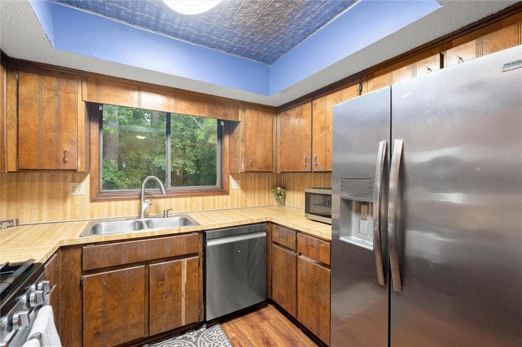 3 bedroom, 2 bathroom, 1,518 sq ft single family residence for sale at 2272 Macby Drive, Marietta, GA 30066 — photo 10