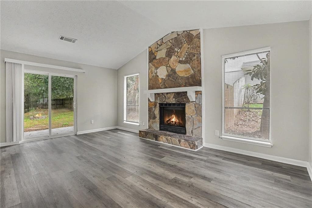 4 bedroom, 2 bathroom, 1,466 sq ft single family residence for sale at 706 Durham Crossing, Stone Mountain, GA 30083 — photo 7