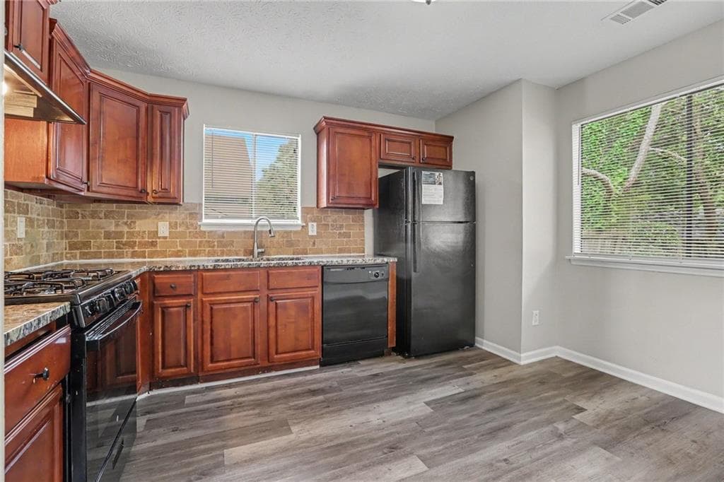 4 bedroom, 2 bathroom, 1,466 sq ft single family residence for sale at 706 Durham Crossing, Stone Mountain, GA 30083 — photo 8
