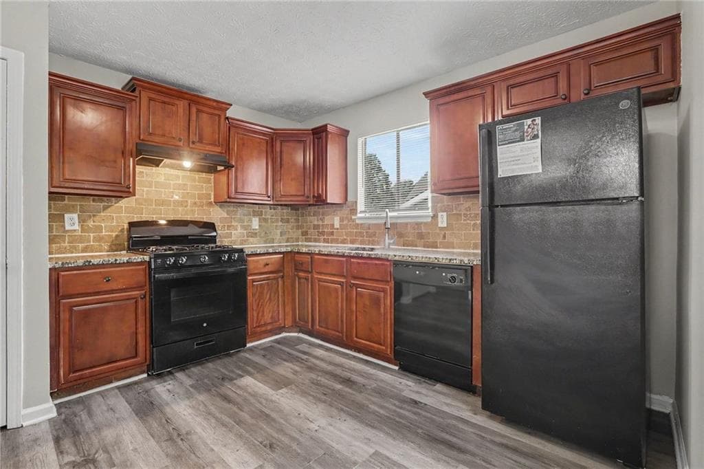 4 bedroom, 2 bathroom, 1,466 sq ft single family residence for sale at 706 Durham Crossing, Stone Mountain, GA 30083 — photo 9