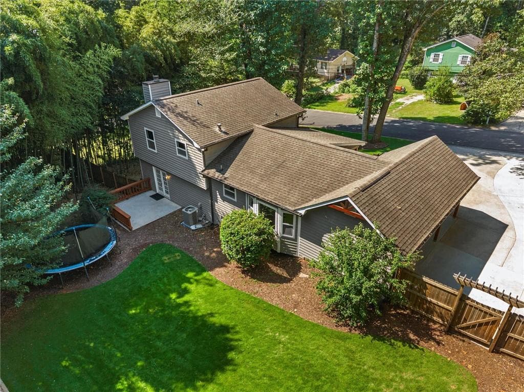 4 bedroom, 3 bathroom, 1,842 sq ft single family residence for sale at 492 Rustic Ridge Circle, Lawrenceville, GA 30043 — photo 5