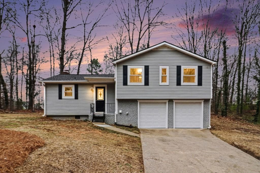 3 bedroom, 2 bathroom, 1,284 sq ft single family residence for sale at 3864 YEAGER Road, Douglasville, GA 30135 — photo 2