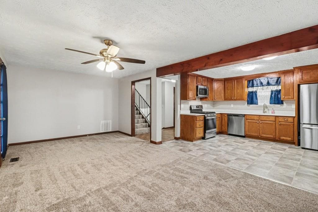 3 bedroom, 2 bathroom, 1,284 sq ft single family residence for sale at 3864 YEAGER Road, Douglasville, GA 30135 — photo 5
