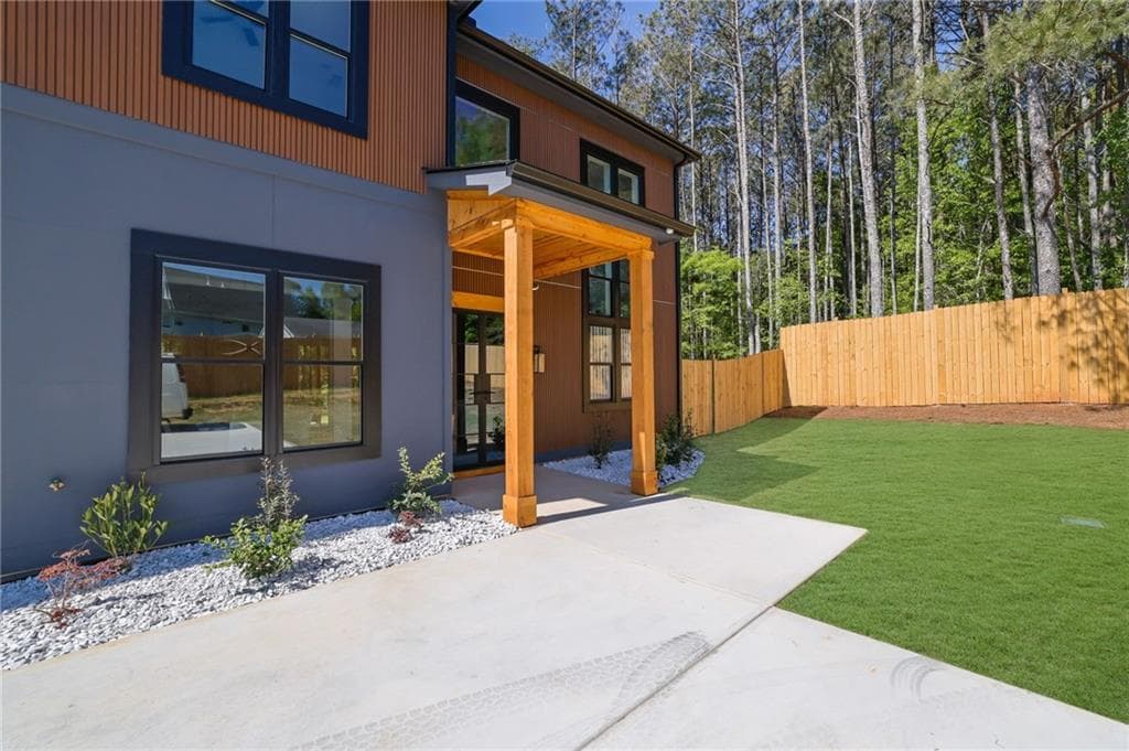 4 bedroom, 4 bathroom, 3,600 sq ft single family residence for sale at 1863 Ben King Road, Kennesaw, GA 30144 — photo 2