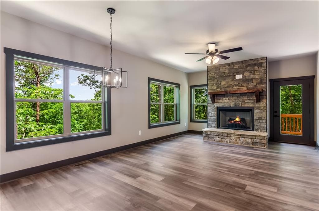3 bedroom, 3 bathroom, 2,200 sq ft single family residence for sale at 123 Pamela Court, Ellijay, GA 30540 — photo 2