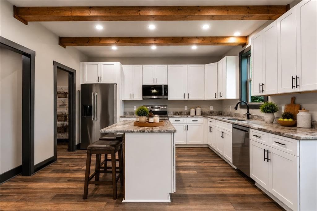3 bedroom, 3 bathroom, 2,200 sq ft single family residence for sale at 123 Pamela Court, Ellijay, GA 30540 — photo 9