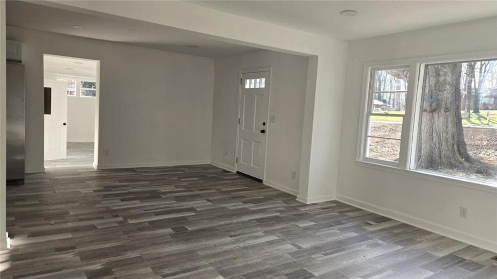 3 bedroom, 2 bathroom, 1,570 sq ft single family residence for sale at 5432 Ash St, Forest Park, GA 30297 — photo 3