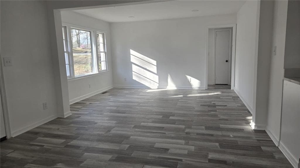 3 bedroom, 2 bathroom, 1,570 sq ft single family residence for sale at 5432 Ash St, Forest Park, GA 30297 — photo 7