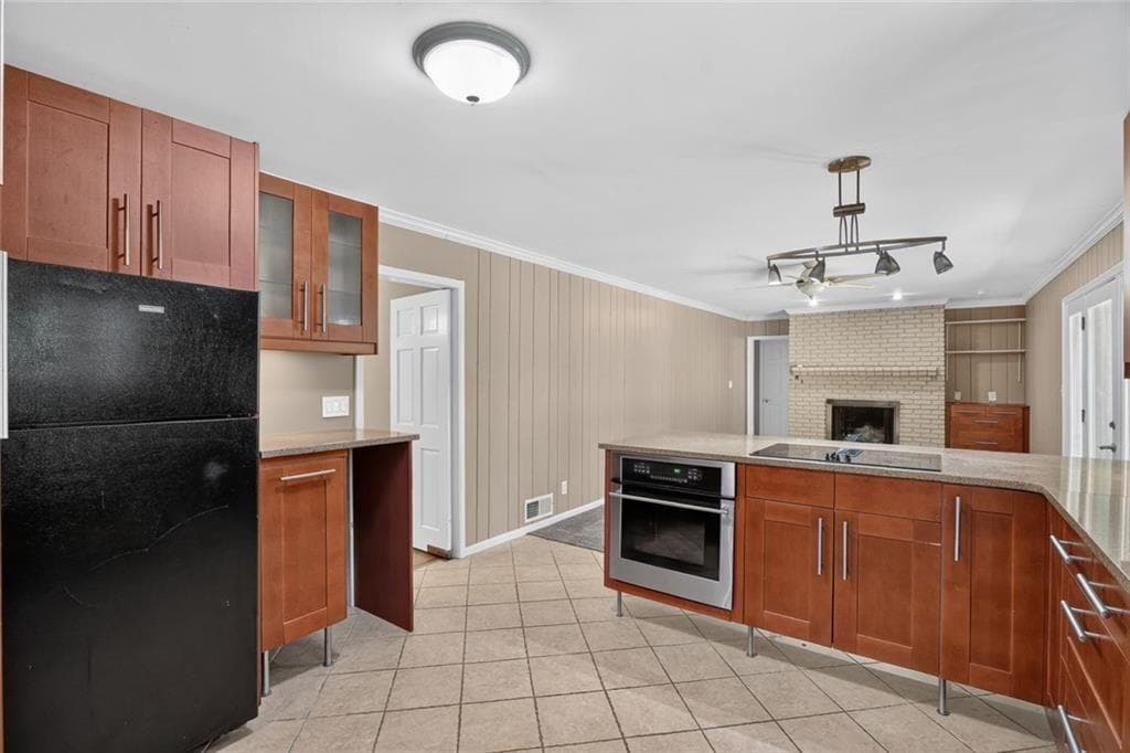 3 bedroom, 2 bathroom, 2,632 sq ft single family residence for rent at 6858 Brandon Mill Road, Sandy Springs, GA 30328 for $3,000 a month — photo 9