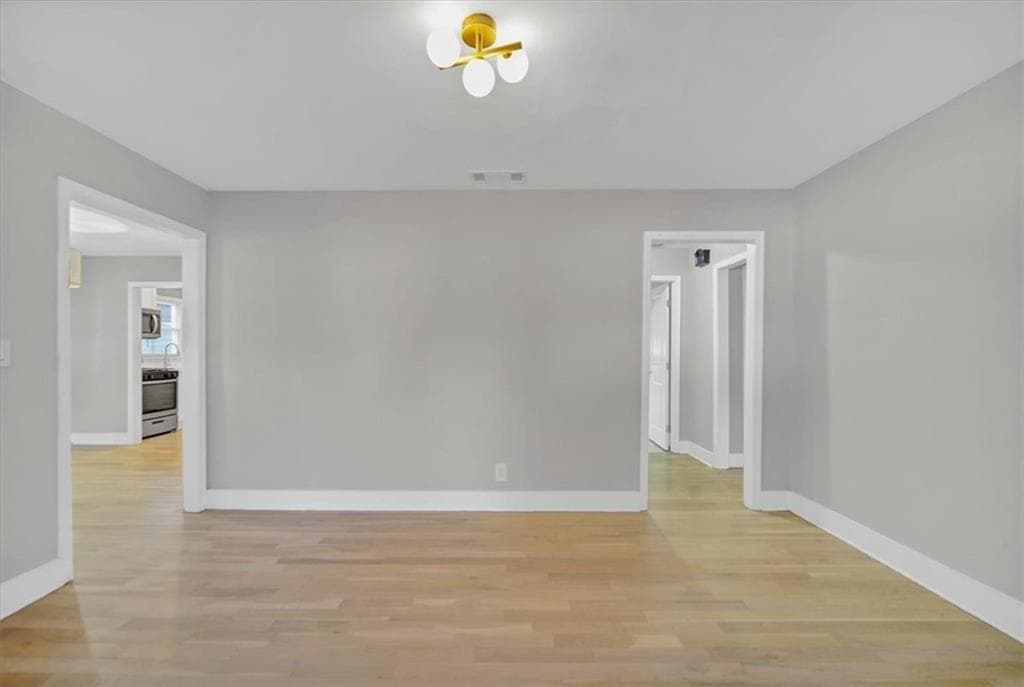 3 bedroom, 2 bathroom, 1,100 sq ft single family residence for sale at 3014 E Point Street, Atlanta, GA 30344 — photo 10