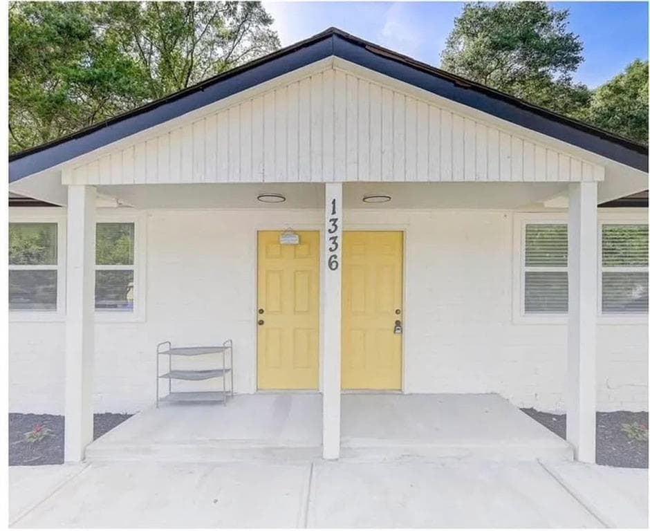 2 bedroom, 1 bathroom, 1,860 sq ft duplex for rent at 1336 Jimi Lane B, Conyers, GA 30012 for $1,695 a month — photo 2