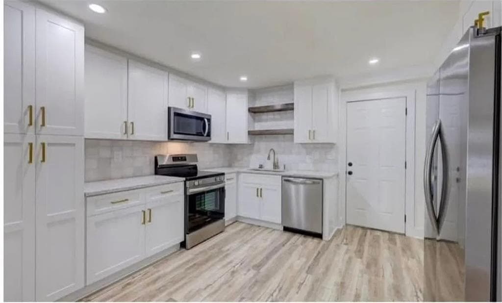 2 bedroom, 1 bathroom, 1,860 sq ft duplex for rent at 1336 Jimi Lane B, Conyers, GA 30012 for $1,695 a month — photo 4
