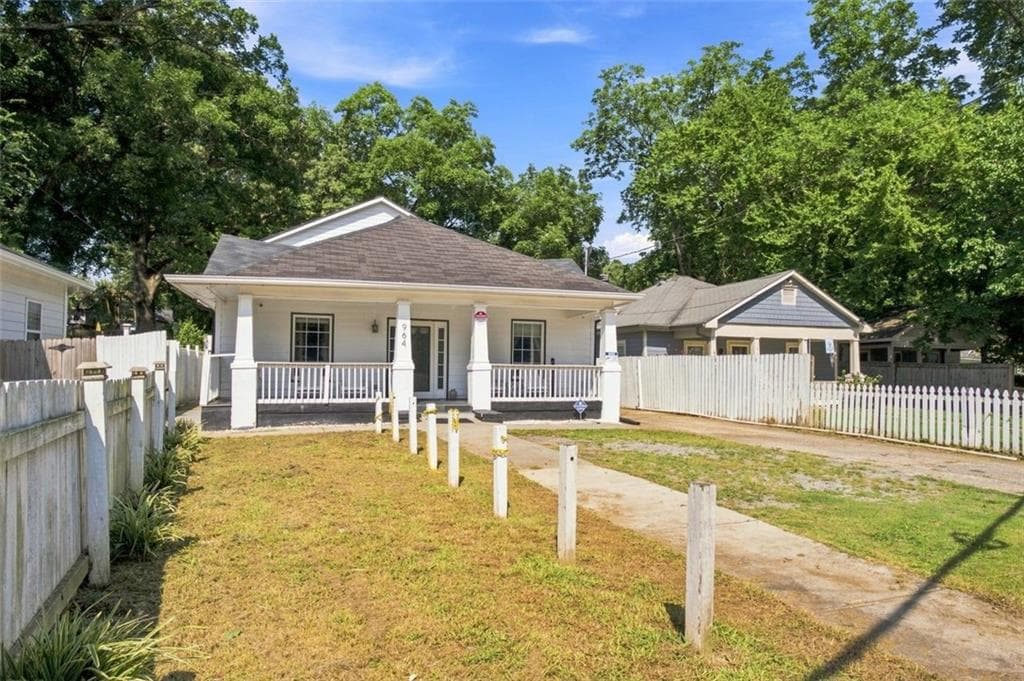 4 bedroom, 3 bathroom, 2,304 sq ft single family residence for sale at 964 Mayson Turner Road, Atlanta, GA 30314 — photo 7