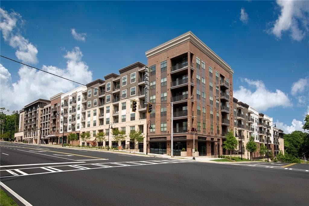 3 bedroom, 2 bathroom, 1,347 sq ft apartment for rent at 5180 Peachtree Boulevard C1, Chamblee, GA 30341 for $3,539 a month — photo 5