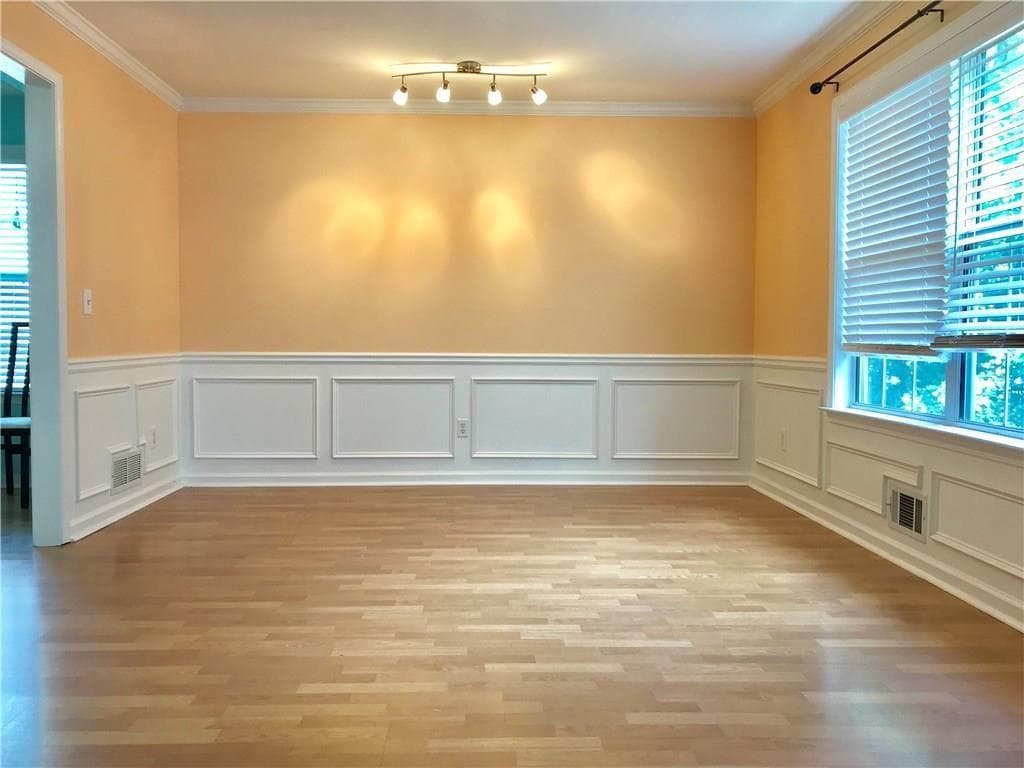 4 bedroom, 4 bathroom, 3,468 sq ft single family residence for rent at 3354 Roundfield Circle, Duluth, GA 30096 for $2,600 a month — photo 5