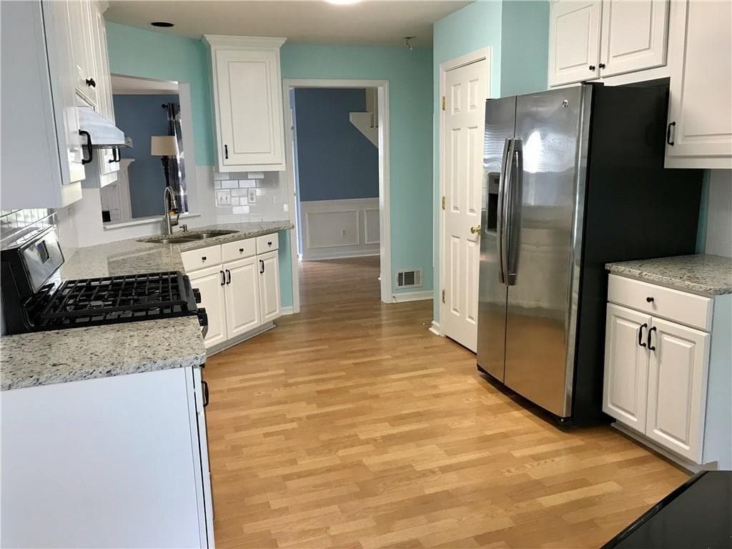 4 bedroom, 4 bathroom, 3,468 sq ft single family residence for rent at 3354 Roundfield Circle, Duluth, GA 30096 for $2,600 a month — photo 8