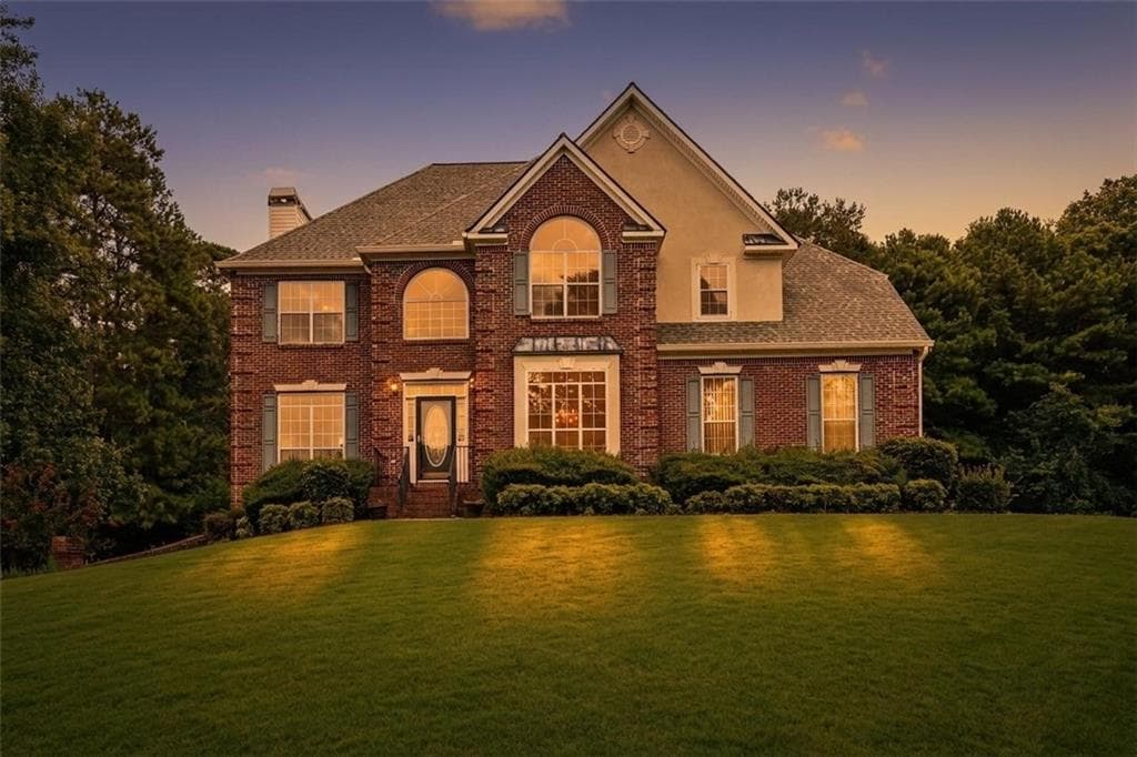 5 bedroom, 3 bathroom, 2,735 sq ft single family residence sold at 128 Crown Glen Way, Stockbridge, GA 30281