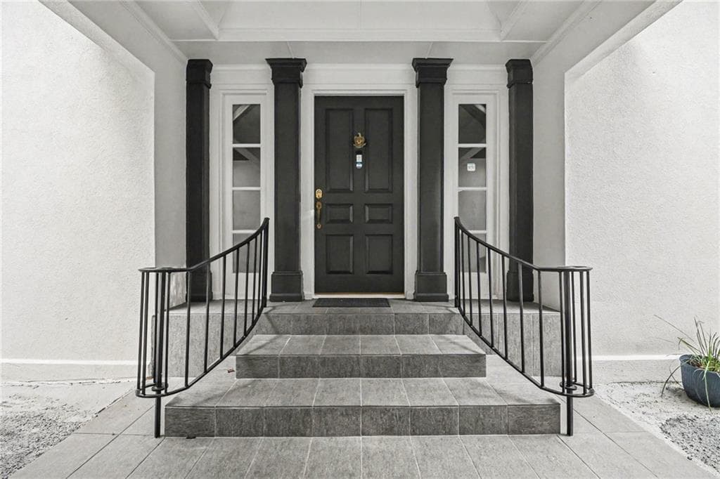 6 bedroom, 7 bathroom, 5,391 sq ft single family residence for sale at 1126 Wedgefield Drive, Marietta, GA 30064 — photo 4