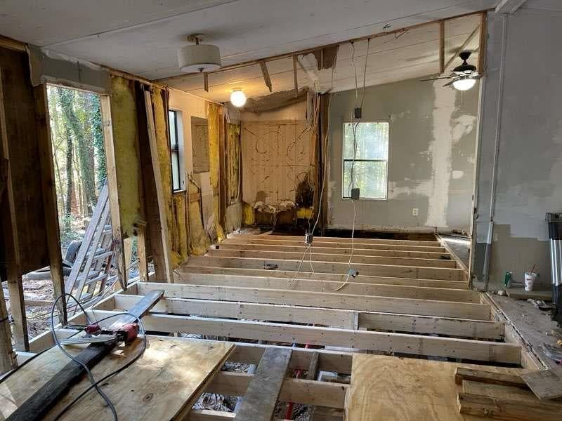 2 bedroom, 2 bathroom, 960 sq ft single family residence for sale at 400 Sunset Drive, Acworth, GA 30102 — photo 6