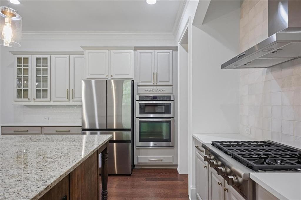 5 bedroom, 4 bathroom, 4,146 sq ft single family residence for sale at 3936 Dahlwiny Court, Sandy Springs, GA 30350 — photo 8